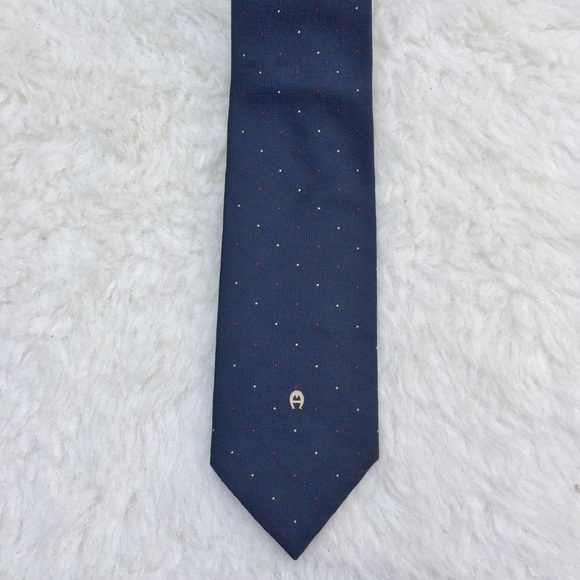 {3/$25} Vtg Etienne Aigner necktie in Navy. - Picture 9 of 9